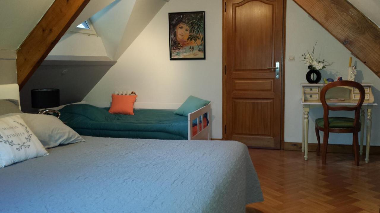 La Petite Marguerite Bed & Breakfast Chitenay Exterior photo